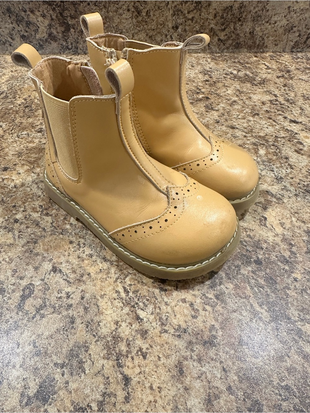 SweetHoney Kids Chelsea Boots in Camel